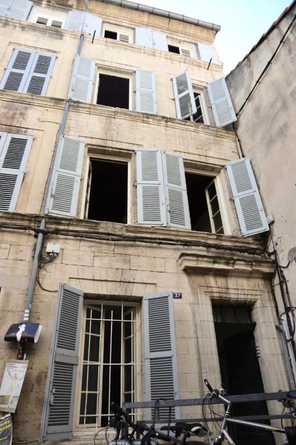 Hypercentre, Place Pie, Residence Amphoux Charmants Appartements Ou Studio Proche De La Gare Parkings Et Palais Des Papes أفينيون المظهر الخارجي الصورة