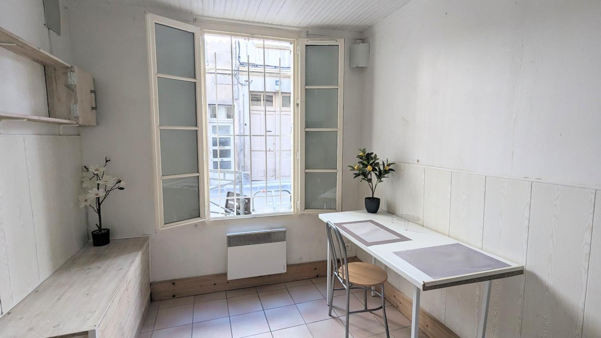 Hypercentre, Place Pie, Residence Amphoux Charmants Appartements Ou Studio Proche De La Gare Parkings Et Palais Des Papes أفينيون المظهر الخارجي الصورة